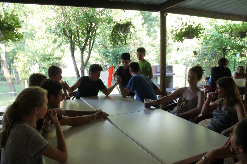 Village Camps International Summer Camp Ard&egrave;che, France 2019-07-26 https://www.villagecamps.com/journals_admin/images/913-22-07-05-2014  (800x533) (140).jpg